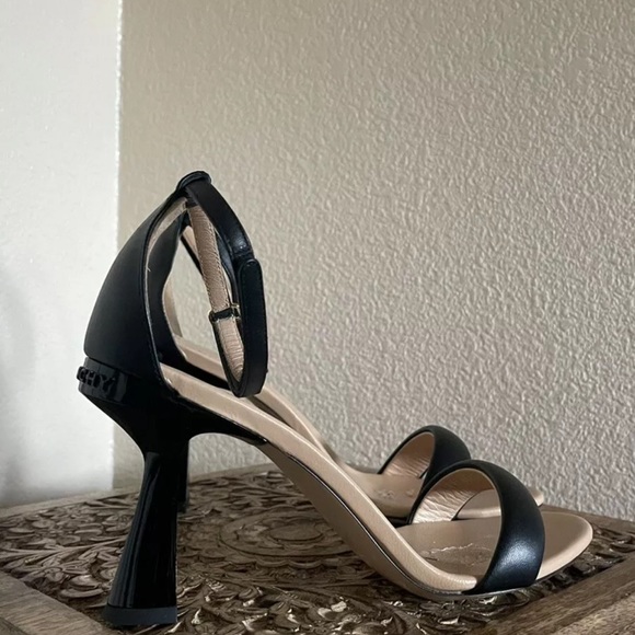 Givenchy Carene Sandals 37.5 - Picture 2 of 11